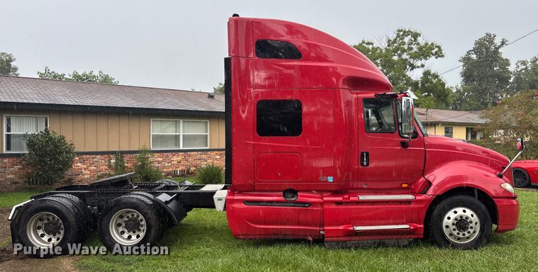 image for item EC3774 2017 International ProStar semi truck