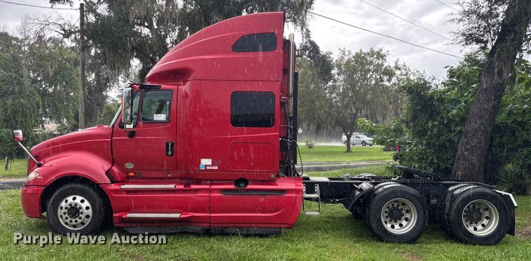 image for item EC3774 2017 International ProStar semi truck