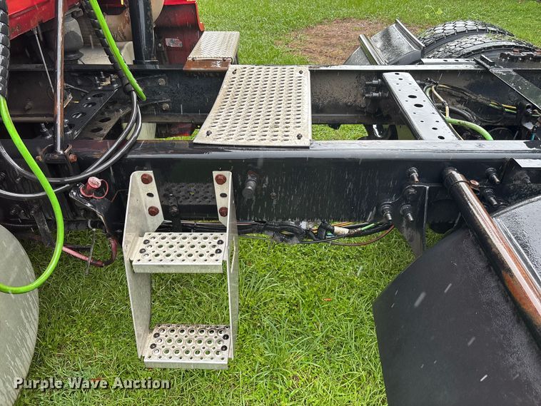 image for item EC3774 2017 International ProStar semi truck