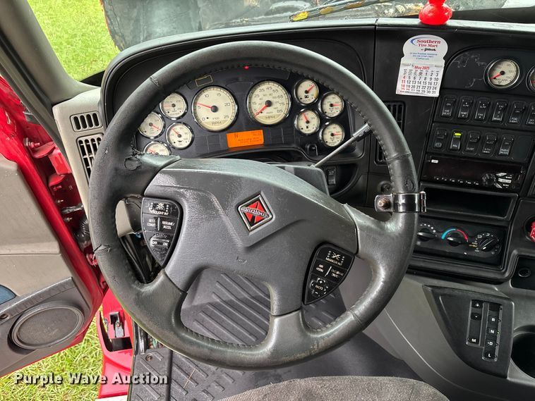 image for item EC3774 2017 International ProStar semi truck