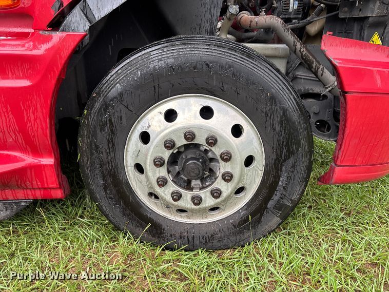 image for item EC3774 2017 International ProStar semi truck