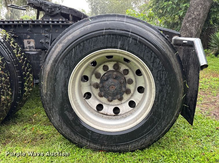 image for item EC3774 2017 International ProStar semi truck