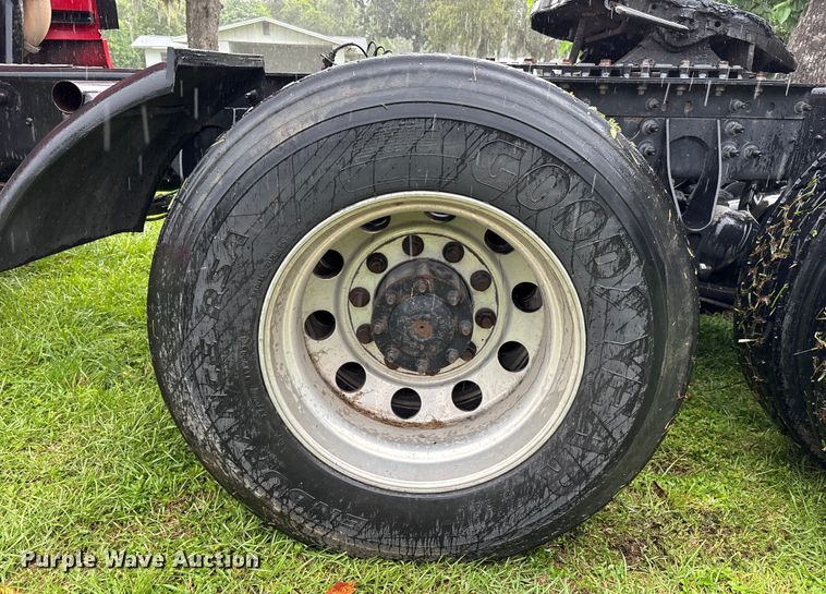 image for item EC3774 2017 International ProStar semi truck