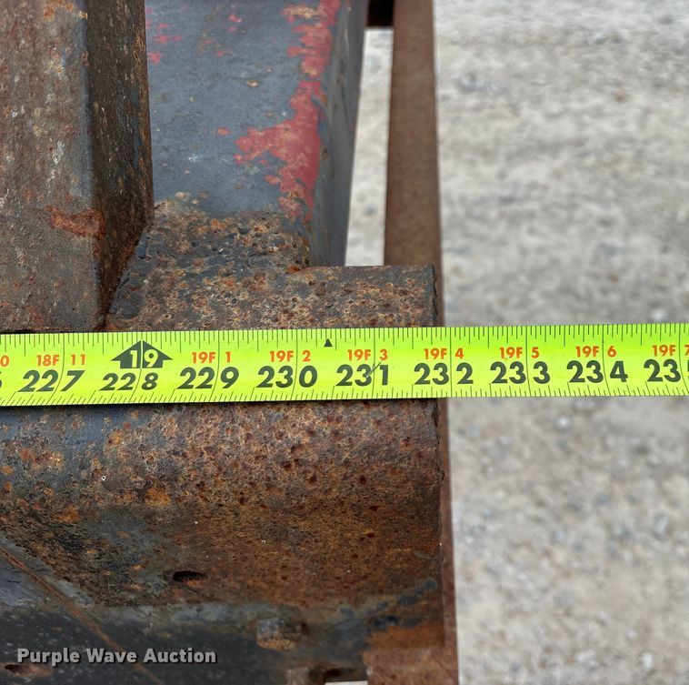 image for item ED2206 1996 International F-8200 truck cab and chassis