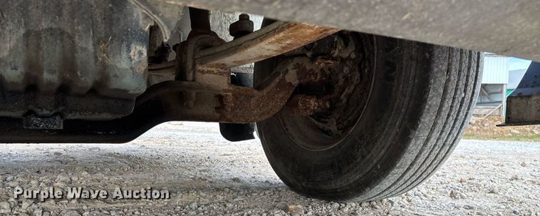 image for item ED2206 1996 International F-8200 truck cab and chassis