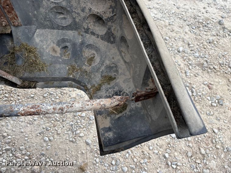 image for item ED2206 1996 International F-8200 truck cab and chassis