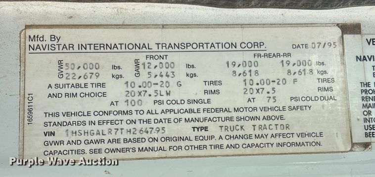 image for item ED2206 1996 International F-8200 truck cab and chassis