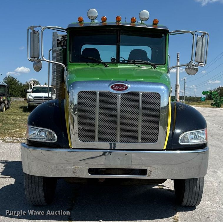 CAMIóN 2012 PETERBILT