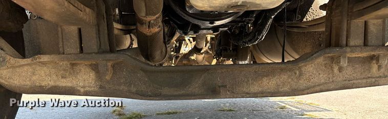 image for item ED2211 2012 Peterbilt 337 semi truck