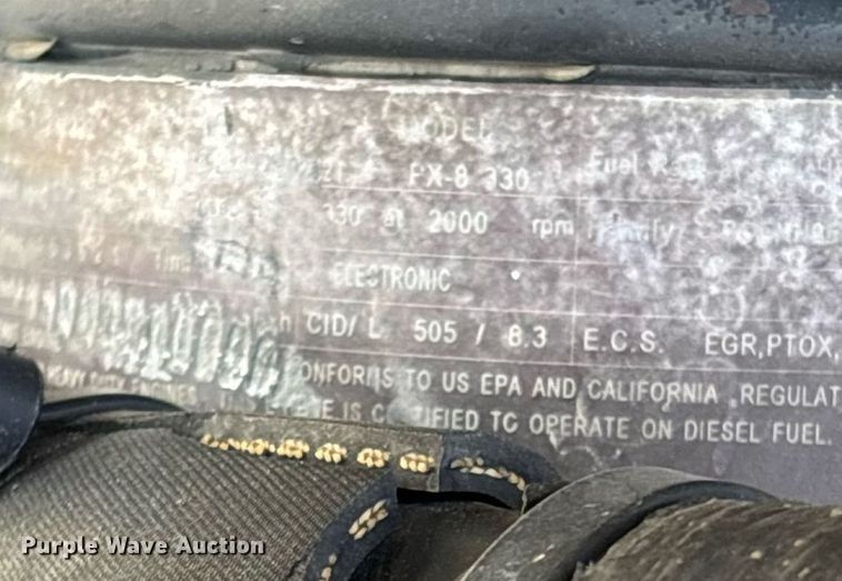 image for item ED2211 2012 Peterbilt 337 semi truck