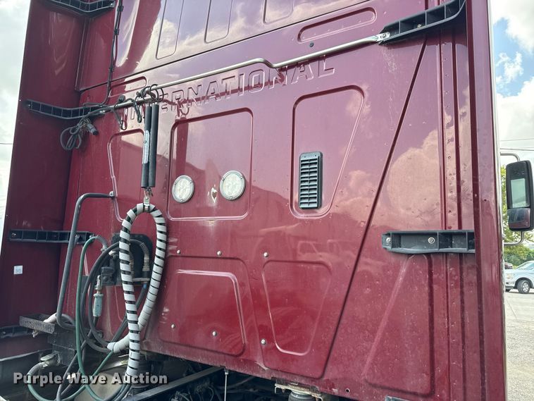 image for item ED5817 2015 International ProStar+ 122 semi truck