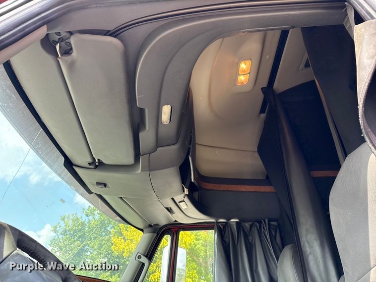 image for item ED5817 2015 International ProStar+ 122 semi truck