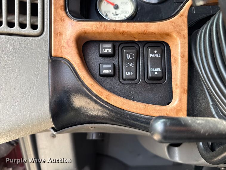 image for item ED5817 2015 International ProStar+ 122 semi truck