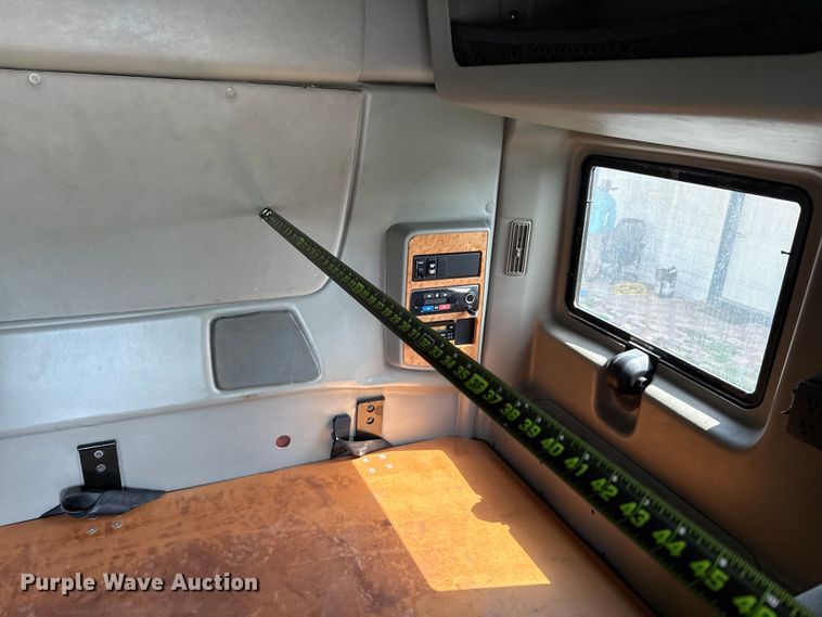 image for item ED5817 2015 International ProStar+ 122 semi truck