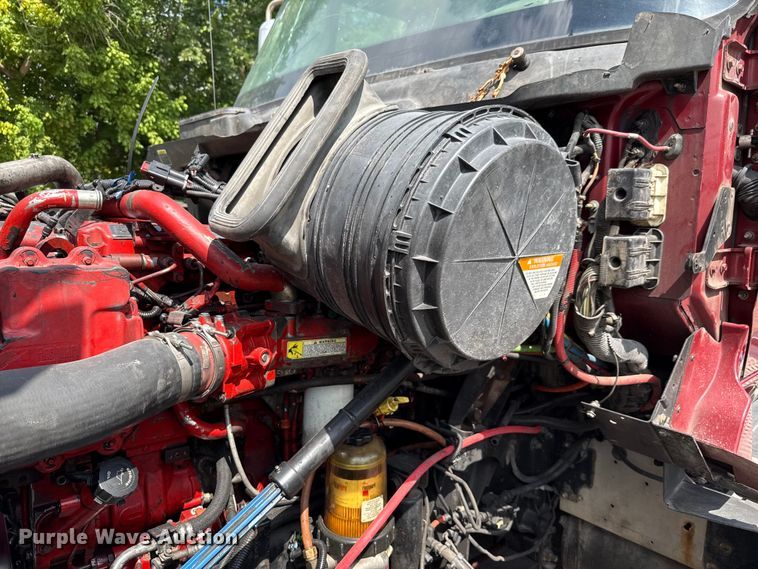 image for item ED5817 2015 International ProStar+ 122 semi truck