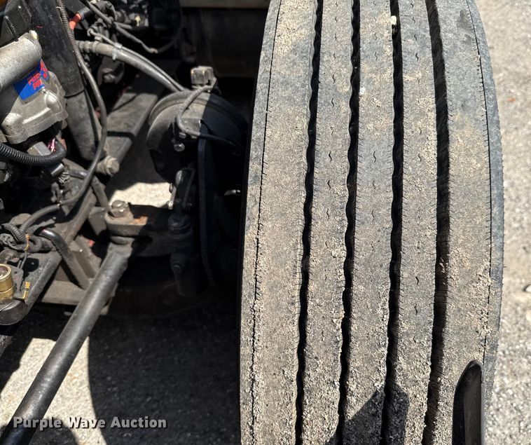 image for item ED5817 2015 International ProStar+ 122 semi truck