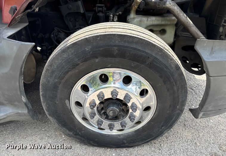 image for item ED5817 2015 International ProStar+ 122 semi truck