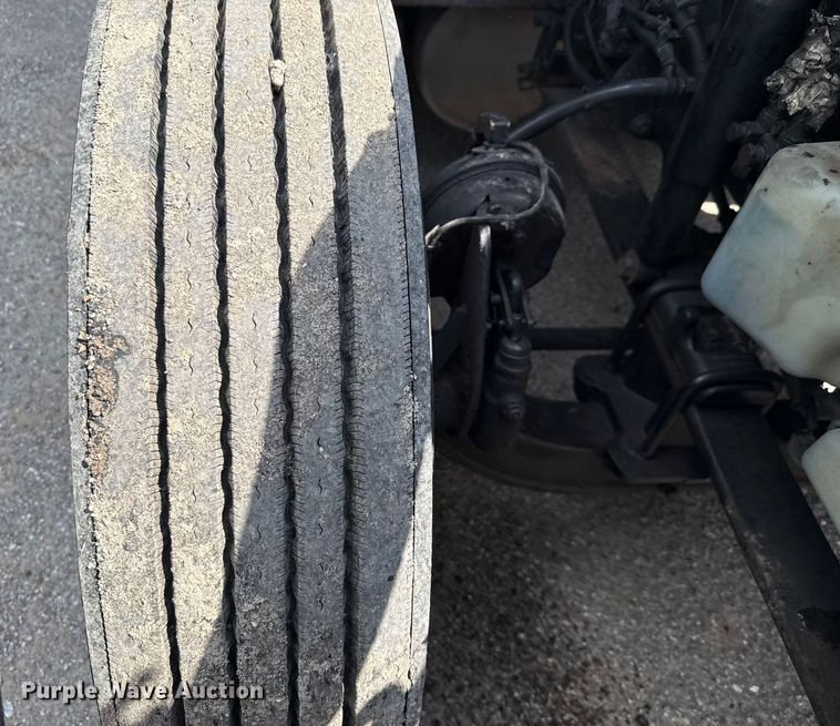 image for item ED5817 2015 International ProStar+ 122 semi truck