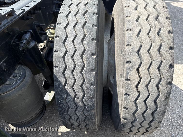 image for item ED5817 2015 International ProStar+ 122 semi truck