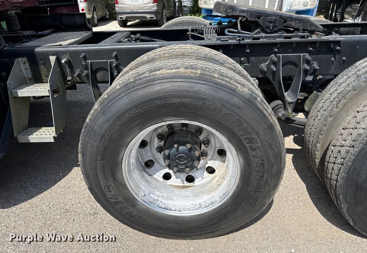 image for item ED5817 2015 International ProStar+ 122 semi truck