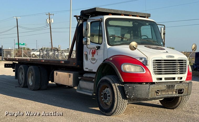 image for item ED5880 2011 Freightliner Business Class M2 rollback truck