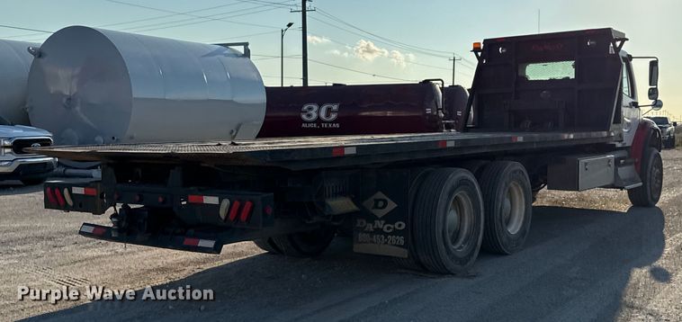 image for item ED5880 2011 Freightliner Business Class M2 rollback truck