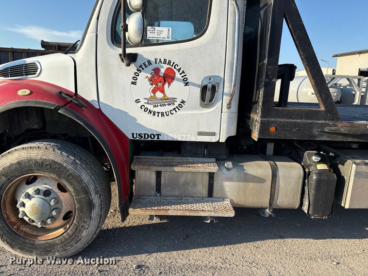 image for item ED5880 2011 Freightliner Business Class M2 rollback truck