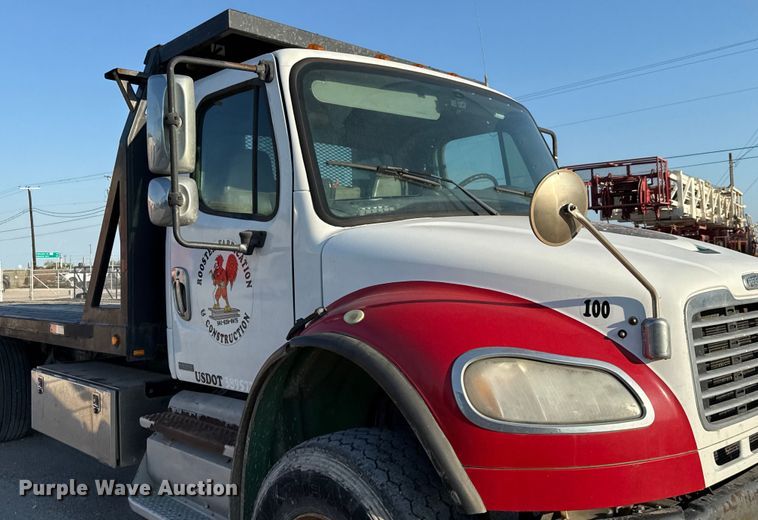 image for item ED5880 2011 Freightliner Business Class M2 rollback truck