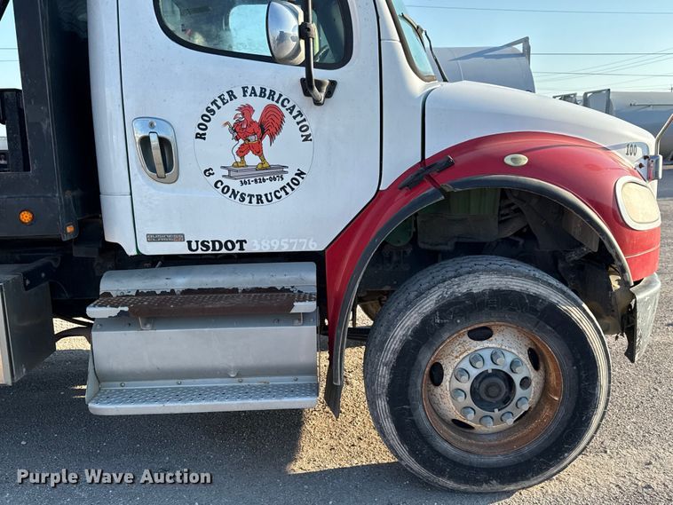 image for item ED5880 2011 Freightliner Business Class M2 rollback truck