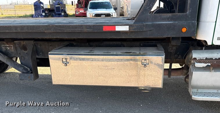 image for item ED5880 2011 Freightliner Business Class M2 rollback truck