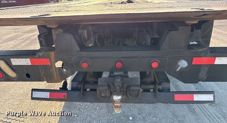 image for item ED5880 2011 Freightliner Business Class M2 rollback truck