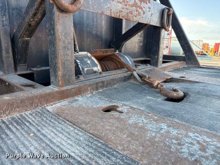 image for item ED5880 2011 Freightliner Business Class M2 rollback truck