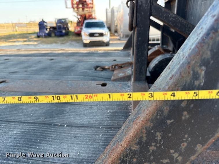 image for item ED5880 2011 Freightliner Business Class M2 rollback truck