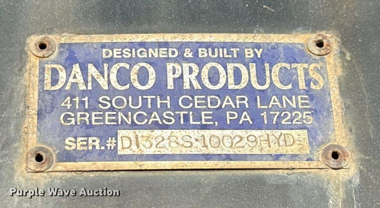 image for item ED5880 2011 Freightliner Business Class M2 rollback truck