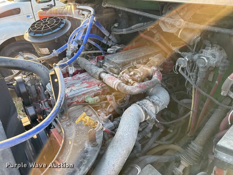 image for item ED5880 2011 Freightliner Business Class M2 rollback truck