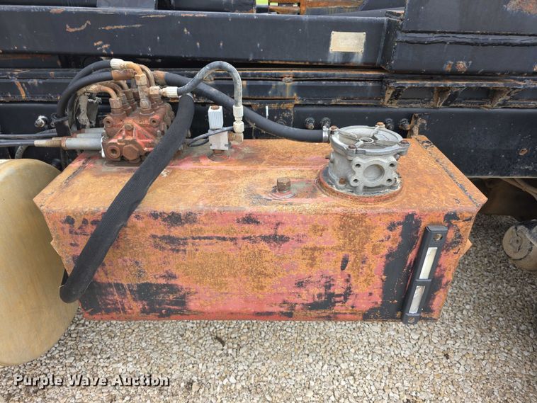 image for item EF3767 1998 Freightliner  FL112 hook lift truck