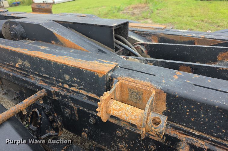 image for item EF3767 1998 Freightliner  FL112 hook lift truck