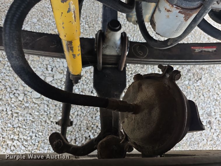 image for item EF3767 1998 Freightliner  FL112 hook lift truck