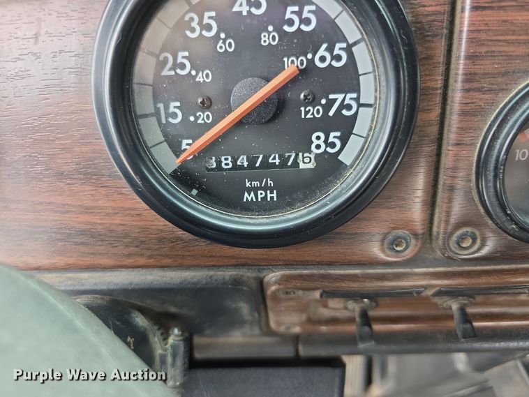 image for item EF3767 1998 Freightliner  FL112 hook lift truck