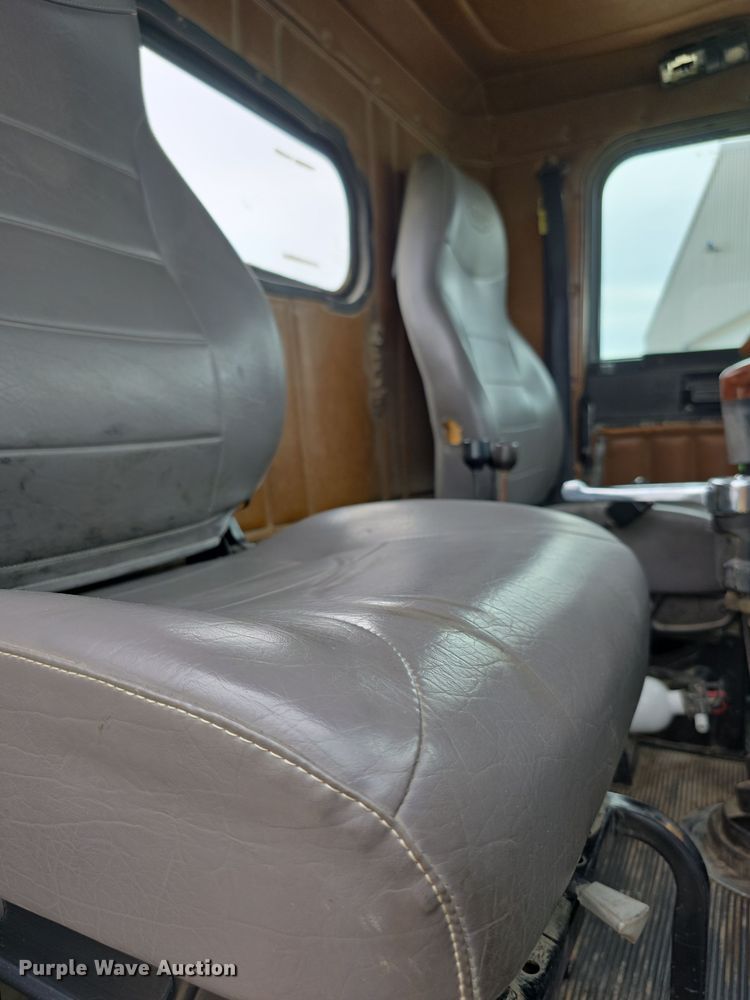 image for item EF3767 1998 Freightliner  FL112 hook lift truck