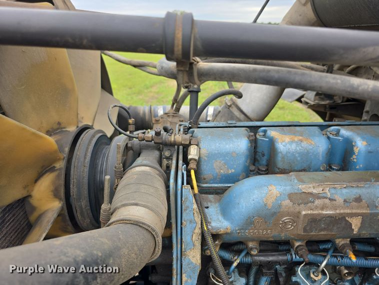 image for item EF3767 1998 Freightliner  FL112 hook lift truck