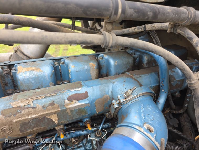 image for item EF3767 1998 Freightliner  FL112 hook lift truck