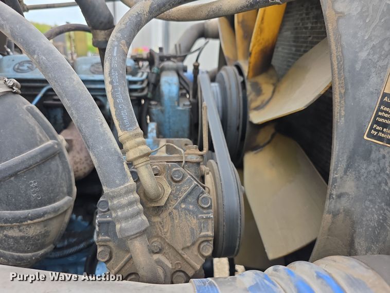 image for item EF3767 1998 Freightliner  FL112 hook lift truck