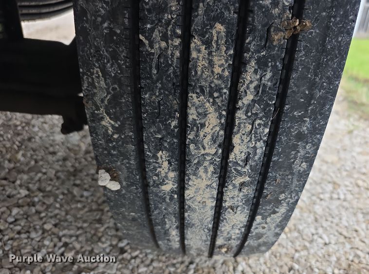 image for item EF3767 1998 Freightliner  FL112 hook lift truck