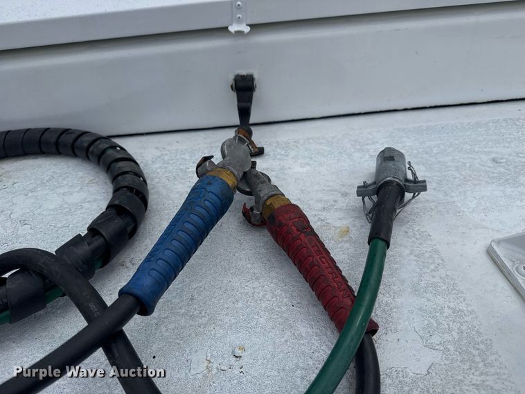 image for item EG5916 2011 Cargotec Solutions LLC yard truck