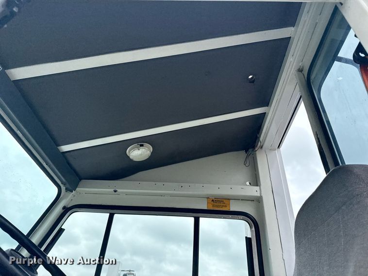 image for item EG5916 2011 Cargotec Solutions LLC yard truck