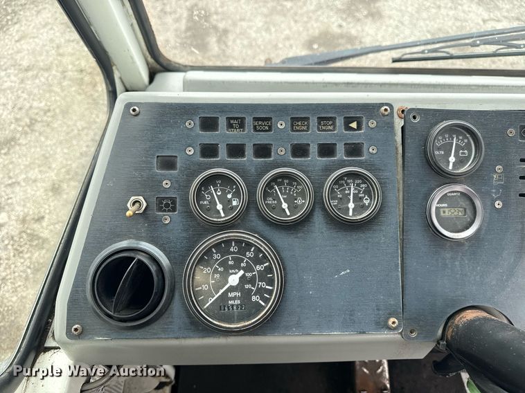 image for item EG5916 2011 Cargotec Solutions LLC yard truck