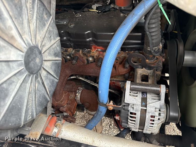 image for item EG5916 2011 Cargotec Solutions LLC yard truck