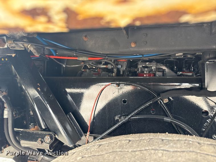 image for item EG5916 2011 Cargotec Solutions LLC yard truck