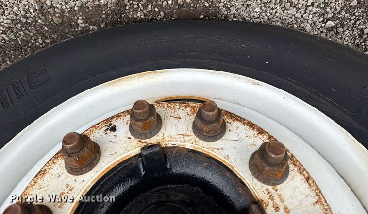 image for item EG5916 2011 Cargotec Solutions LLC yard truck